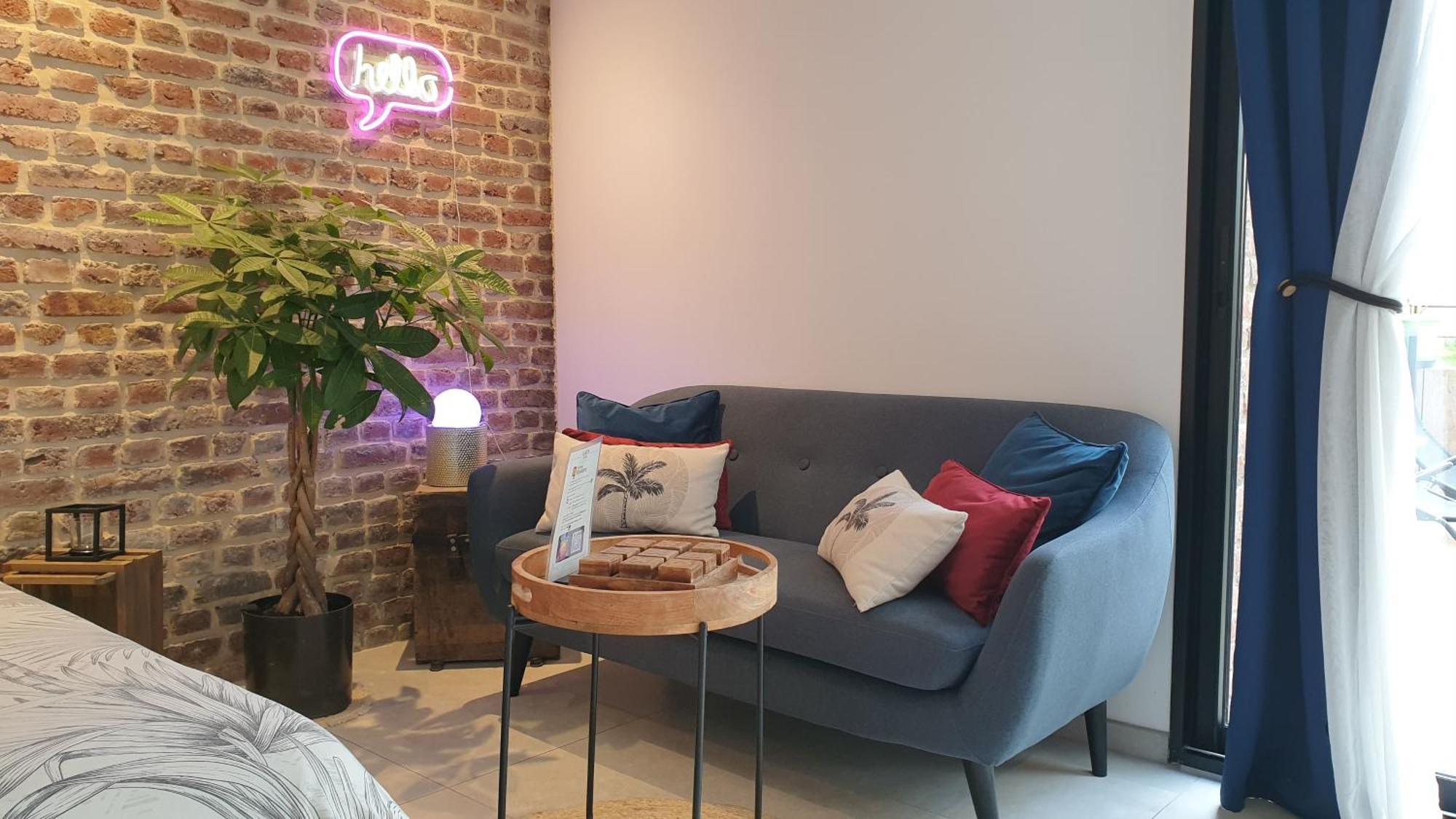 Gary Suite - Studio Cosy, Spa Et Jardin Privatif A 4 Min De Cambrai Awoingt Экстерьер фото